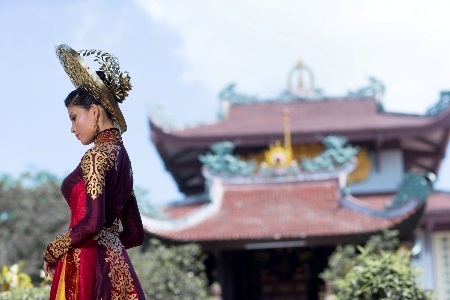 Hé lộ trang phục dân tộc của Trương Thị May