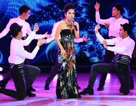 Mỹ Linh nồng nàn với