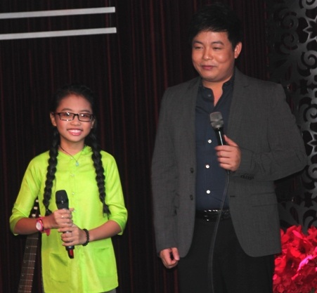 Thầy trò Quang Lê - Phương Mỹ Chi xuất hiện trong sự cổ vũ nồng nhiệt của khán giả