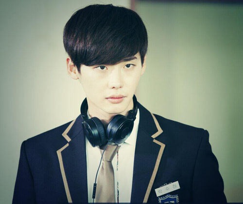 10 sao Hàn tỏa sáng nhất năm 2013 - 4 Lee Jong Suk giành vị trí thứ 5
