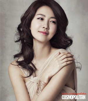 “Nữ hoàng Seon Deok” Lee Yo Won mang bầu lần 2 - 2 Cô đang hạnh phúc để làm mẹ lần 2