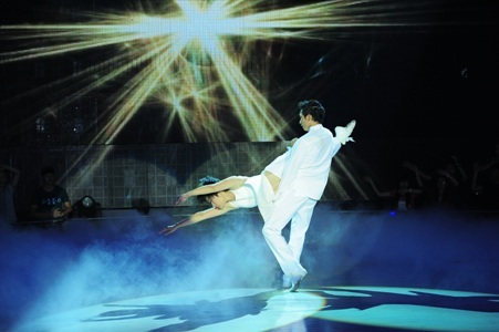 Giám khảo Trần Ly Ly với bài múa đương đại thăng hoa cảm xúc