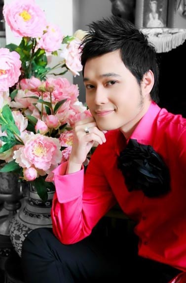 “Sao” Việt chúc mừng năm mới 2014 - 6 Năm mới 2014 đến rồi, Vinh xin chúc cho các độc giả báo