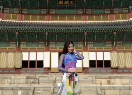 Hoa hậu Ngọc Hân thướt tha áo dài trên xứ kim chi - 6 Trí Hòa