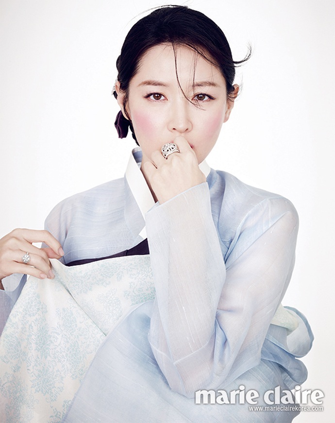 “Hút hồn” với vẻ đẹp không tuổi của Lee Young Ae - 2 Dưới đây là đoạn clip Lee Young Ae quảng bá cho chương trình sắp tới của cô: