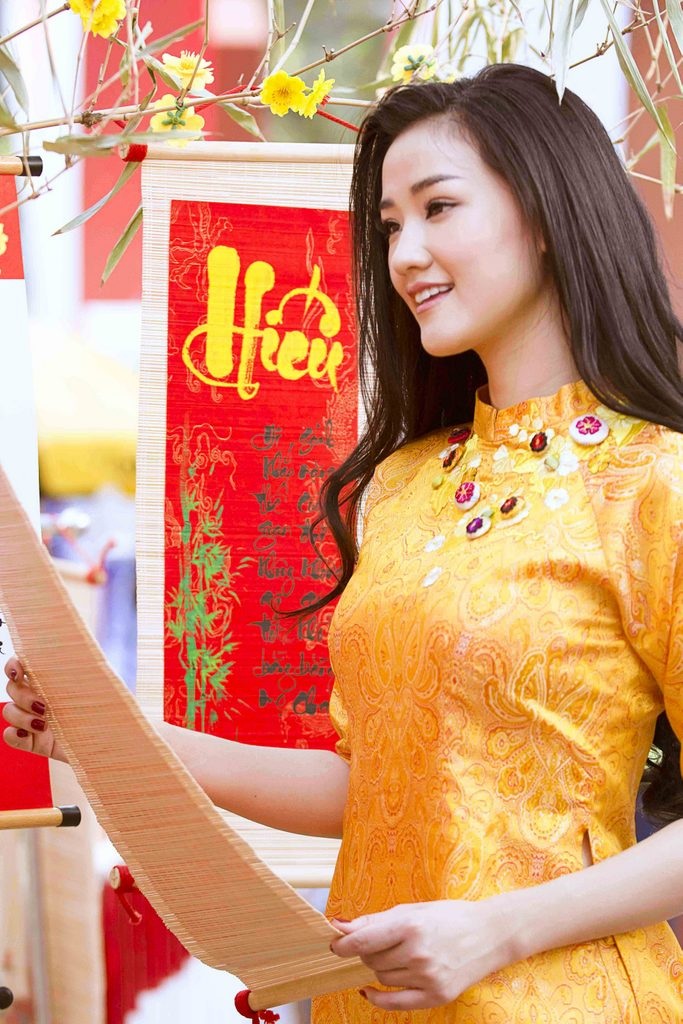 Maya rạng rỡ như “nàng xuân” đón Tết - 7 Trí Hòa