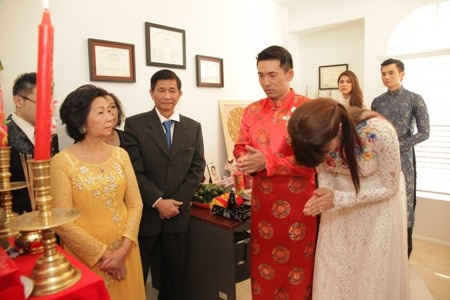 Hôn lễ được diễn ra theo đúng nghi thức truyền thống Việt Nam
