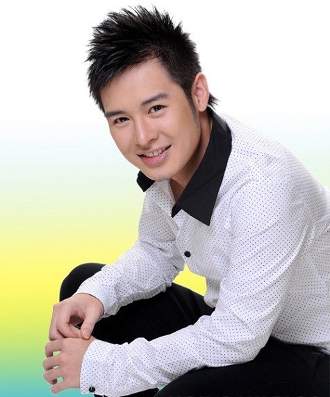Những scandal tình tiền của các nam nghệ sĩ Việt - 4 Những scandal tình tiền của các sao nam showbiz Việt