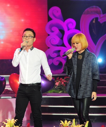 Trúc Nhân và Văn Mai Hương kết hợp mới lạ