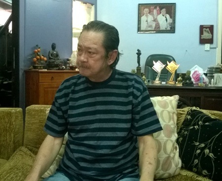 NSƯT Chánh Tín "rút ruột" nói về nỗi đau mất nhà - 1 Dù mệt mỏi nhưng NSƯT Chánh Tín vẫn tiếp chuyện rất chân tình