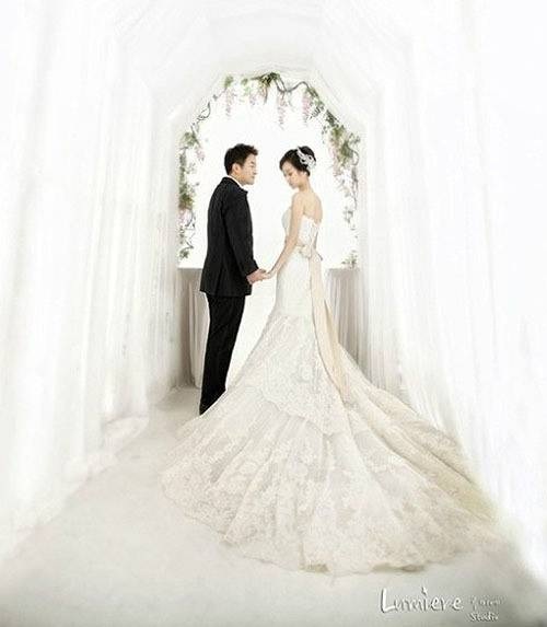 Ngôi sao nhạc phim “Vì sao đưa anh tới” lên chức bố - 2 Đám cưới của Huh Gak vào tháng 10/2013 diễn ra không quá ồn ào