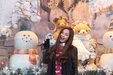 Minh Hằng đã tận hưởng những ngày công tác kết hợp vui chơi thật thoải mái tại Hàn Quốc