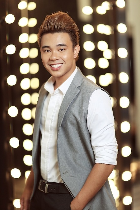 Đông Hùng mạnh mẽ và nam tính như phong cách âm nhạc của mình