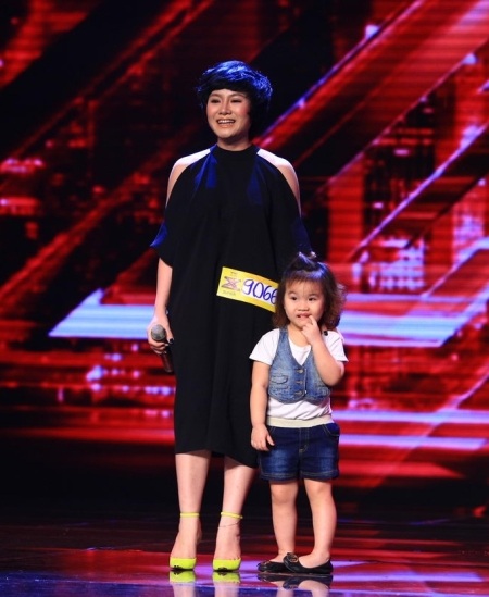 Thu Phượng hạnh phúc khi có con gái đồng hành khi đến với cuộc thi 