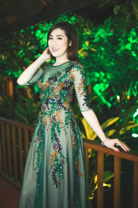 Người đẹp luôn cân bằng việc học và tham gia các sự kiện