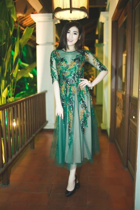 Người đẹp luôn cân bằng việc học và tham gia các sự kiện