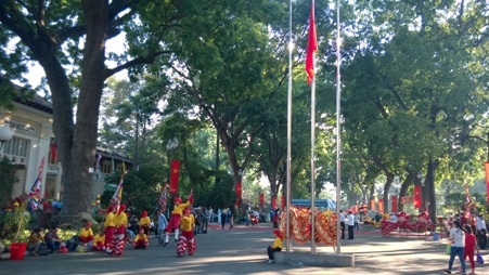 Công tác chuẩn bị cho nghi lễ dâng hương các vua Hùng tại Thảo Cầm Viên