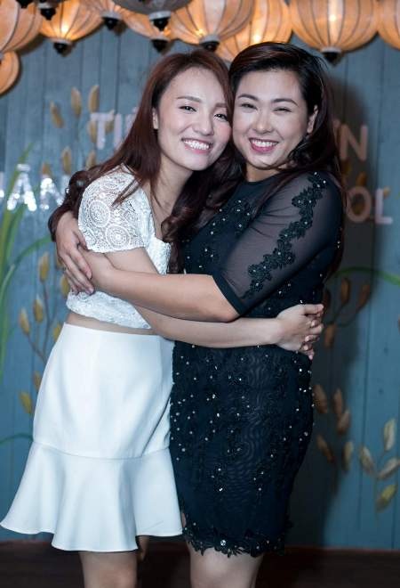 Nhật Thủy lên tiếng về "nghi án" mua tin nhắn bình chọn Vietnam Idol - 2 Minh Thùy đến chia vui cùng quán quân Vietnam Idol Nhật Thủy