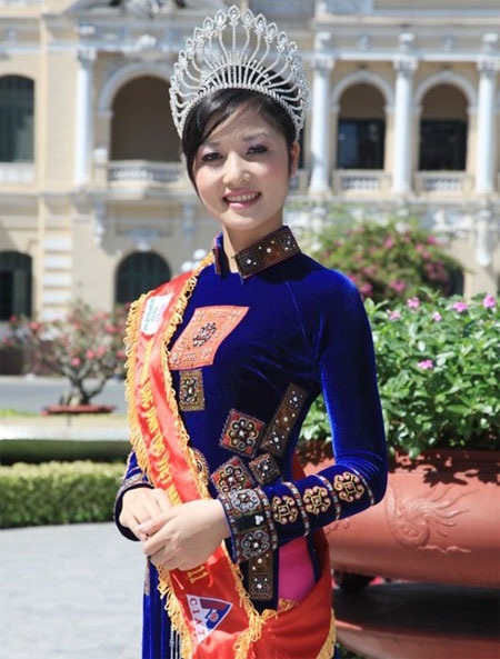 Hoa hậu Triệu Thị Hà phân trần về vụ cát-sê 2000 đô - 1 Hoa hậu Triệu Thị Hà phân trần về vụ cát-sê 2000 đô