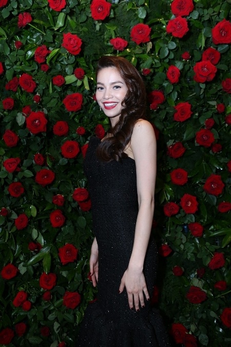 Hồ Ngọc Hà ngập tràn hạnh phúc trong đêm ra mắt album tối qua