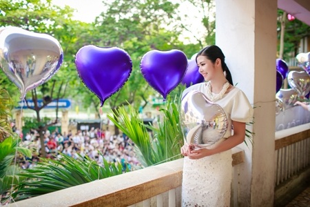 Hoa hậu Ngọc Hân về trường cũ dự “Lễ trưởng thành” - 11 Ngọc Hân có rất nhiều cảm xúc khi trở lại thăm trường cũ của mình