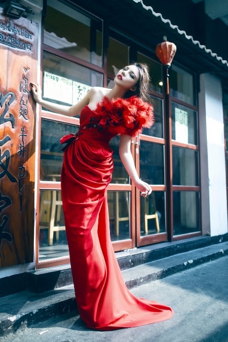 Người đẹp Việt Nam mặc áo màu cờ đỏ sao vàng tại Hoa hậu châu Á Thái Bình Dương - 4 Jenny Nguyễn cảm thấy tự hào khi được BTC mời tham dự cuộc thi này
