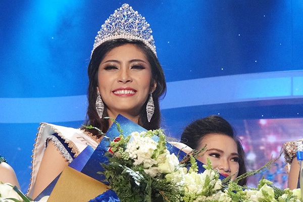 Lần đầu tiên, Việt Nam có 2 hoa hậu trùng tên Đặng Thu Thảo và cùng là người đẹp miền Tây