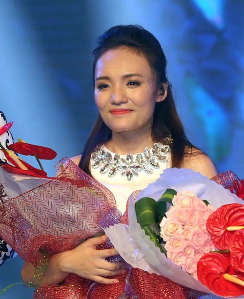 Tân quán quân Vietnam Idol chia giải thưởng 600 triệu với top 4 - 2 Chiến thắng của Nhật Thủy được đánh giá là hoàn toàn xứng đáng