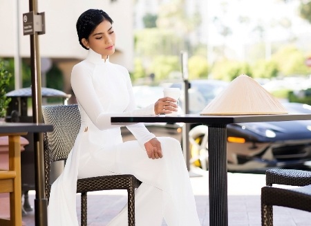 Mời độc giả cùng xem video clip 80 hoa hậu các nước nói tiếng Việt “Xin chào Việt Nam”: