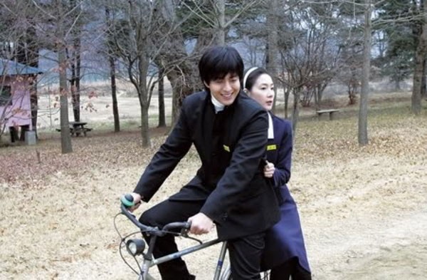 Bốn “cặp đôi vàng” của màn ảnh xứ Hàn - 12 Song Hye Kyo - Bi (Rain)