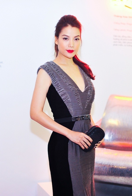 Từ khi đường ai nấy đi Trần Bảo Sơn, Trương Ngọc Ánh luôn đi sự kiện 1 mình