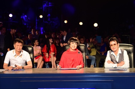 Giám khảo Lê Hoàng - Ý Lan - Đức Huy trong đêm chung kết