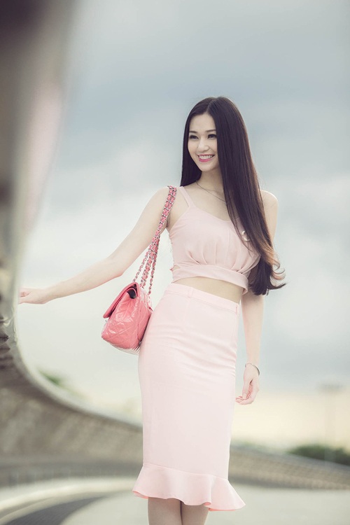 Tiếp tục là một trong 10 ngôi sao mặc đẹp của