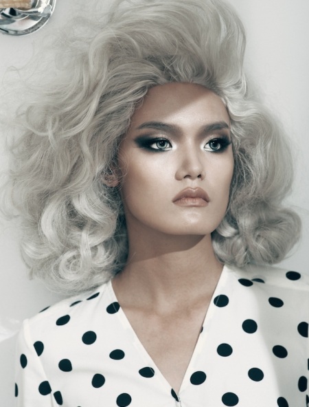 Thanh Thảo gợi cảm với mốt chấm bi, kẻ sọc - 6 Trí Hòa