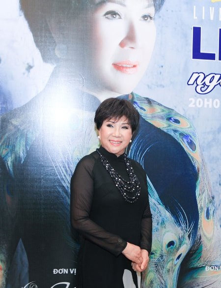 Lệ Thu từng bị bố mẹ cấm cản nghiệp cầm ca - 1 Lệ Thu sẽ tái hiện cuộc đời mình trong liveshow đầu tiên tổ chức ở quê nhà