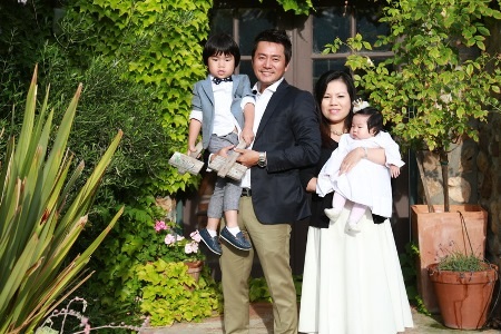 Trương Minh Cường hạnh phúc cùng vợ con ở Mỹ