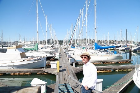 Trong những ngày qua, anh và vợ con đã có chuyến du lịch vui vẻ cùng nhau ở nhiều nơi trên đất Mỹ.