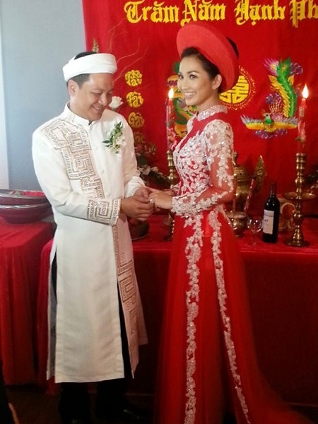 Cùng chúc cho Kim Hiền hạnh phúc với bến đỗ mới của mình!