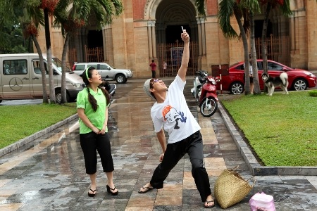 Ngoài tiểu phẩm