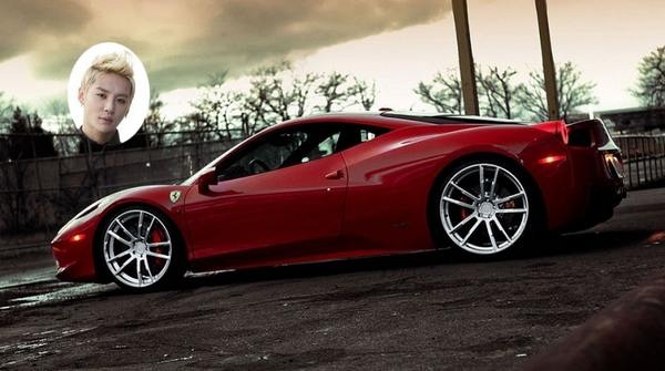 Top 10 sao Hàn sở hữu siêu xe hạng sang - 7 Nam ca sĩ kiêm vũ công Kim Junsu cũng có chiếc xe kiểu dáng thể thao không kém với giá 380.000 đô