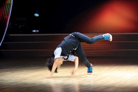 Vượt qua nỗi đau mất mẹ, Quốc Huy vẫn hoàn thành trọn vẹn bài nhảy của mình