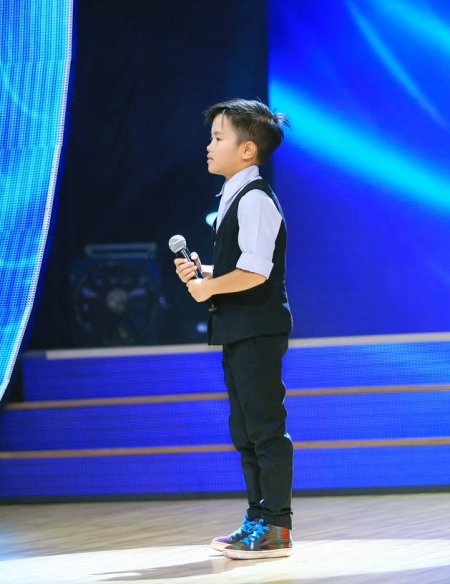 Bài nhảy này cũng là món quà mà Quốc Huy muốn dành tặng cho mẹ