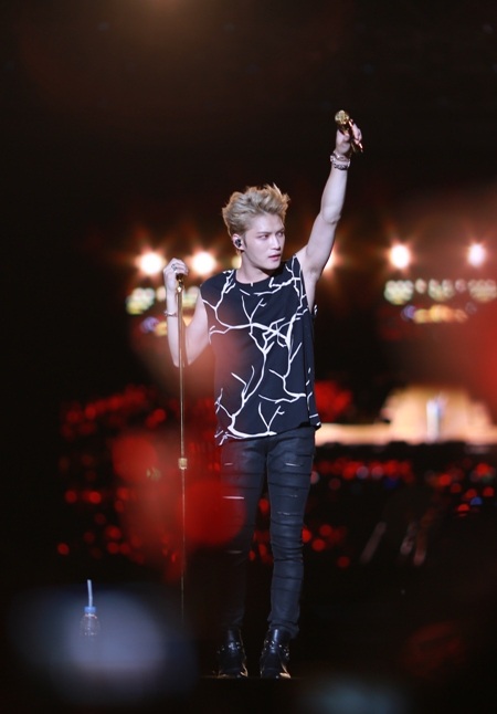 Khả năng hát live của các chàng trai cũng được đánh giá cao vì 3 thành viên đều có thể hát solo