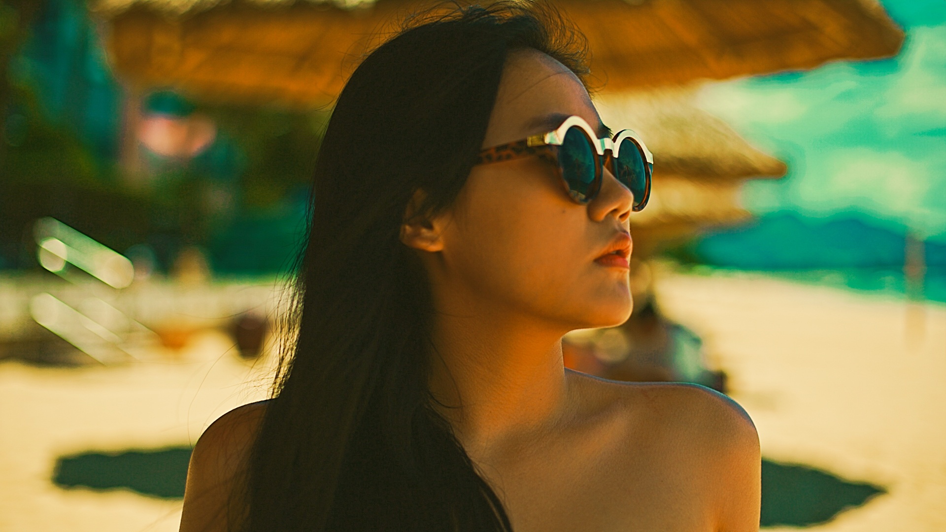 Văn Mai Hương lần đầu chụp hình với bikini - 10 Văn Mai Hương nóng bỏng với bikini trên biển