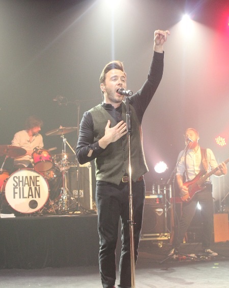 Tối qua 16/9, sau một ngày nghỉ ngơi và tham quan TPHCM, đêm nhạc