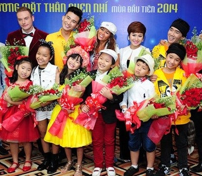 Các thí sinh tham gia