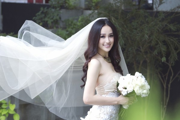 Hoa hậu Mai Phương Thúy lên tiếng về “tin đồn” đã lấy chồng - 2 Mai Phương Thúy cho biết sự cố trên chỉ là một sự nhầm lẫn