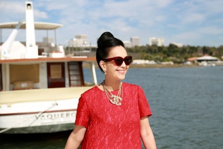 Nữ hoàng ảnh lịch đã tranh thủ ghi lại những khoảnh khắc đẹp trên chiếc du thuyền này.