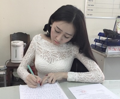 Chính thức xử phạt quản lý và người đẹp thi “chui” - 1 Huỳnh Thúy Anh viết văn bản giải trình tại Văn phòng thanh tra sở VHTTDL TPHCM