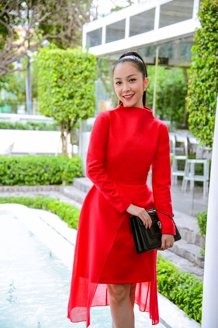 Nhan sắc mặn mà của mỹ nhân làng múa Linh Nga